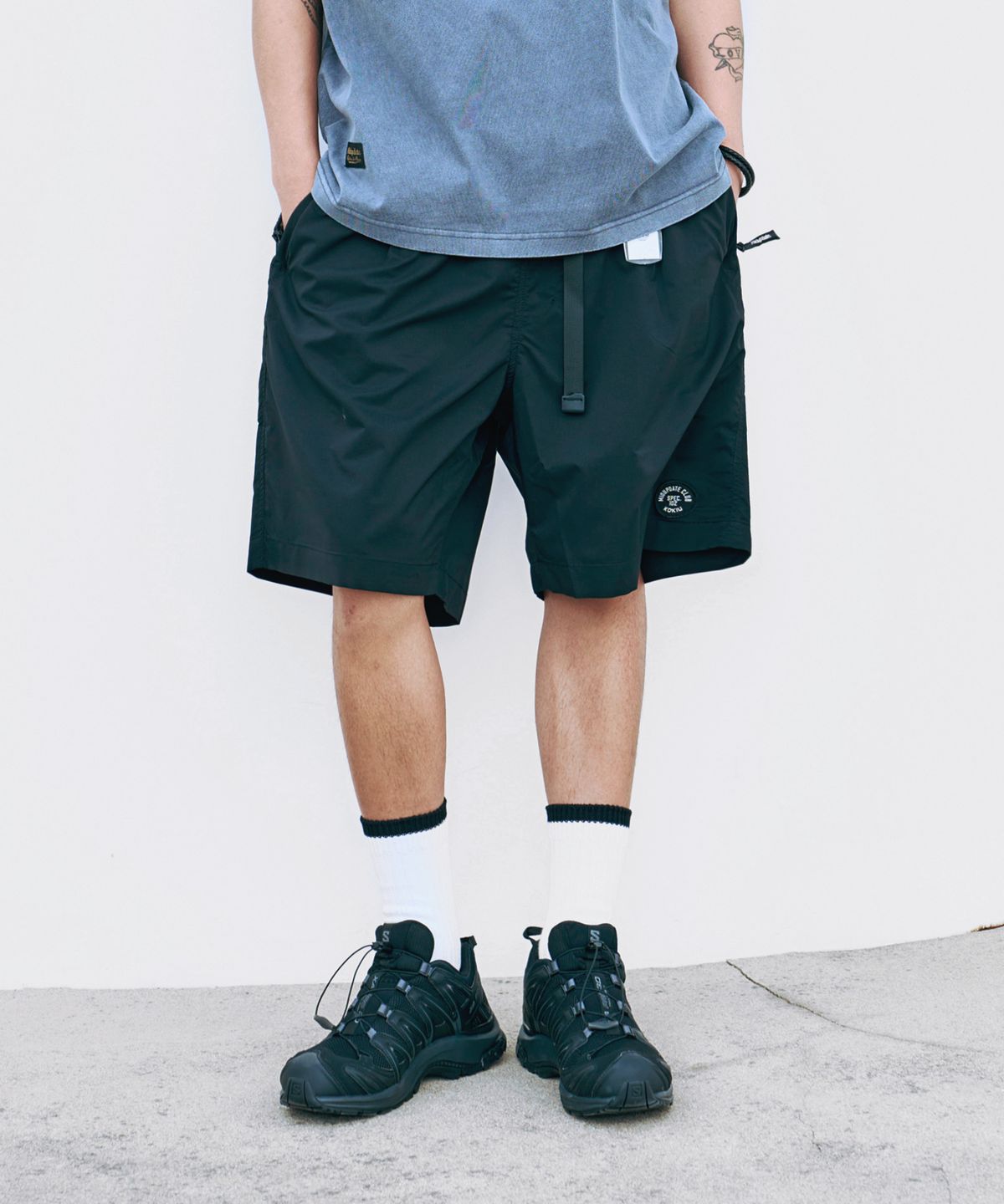 미드업데이트(MIDUPDATE) Circle Badge Technical Nylon Shorts navy