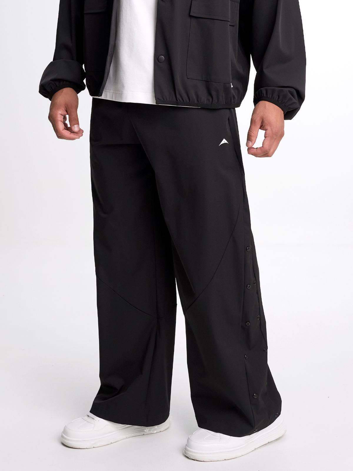 시그마스(SIGMAS) Tone Line Wide Leg Sweatpant (Black)