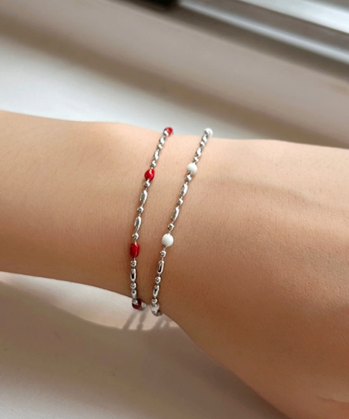 판타스틱 플래닛(FANTASTIC PLANET) epoxy dotted line bracelet (2colors)