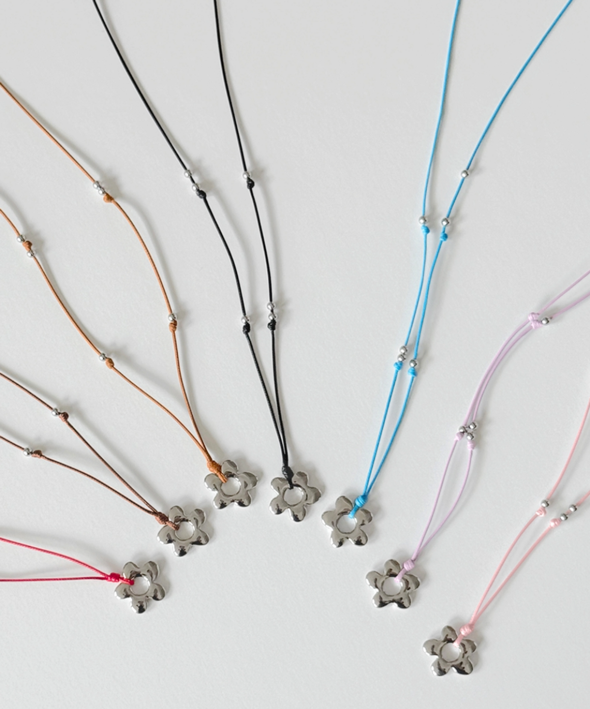 판타스틱 플래닛(FANTASTIC PLANET) flower string necklace (7colors)