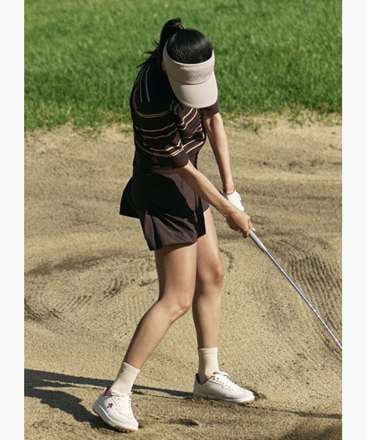 데상트 골프(DESCENTE GOLF) 여성 베이직 조직감 숏팬츠  DR32WFSP71
