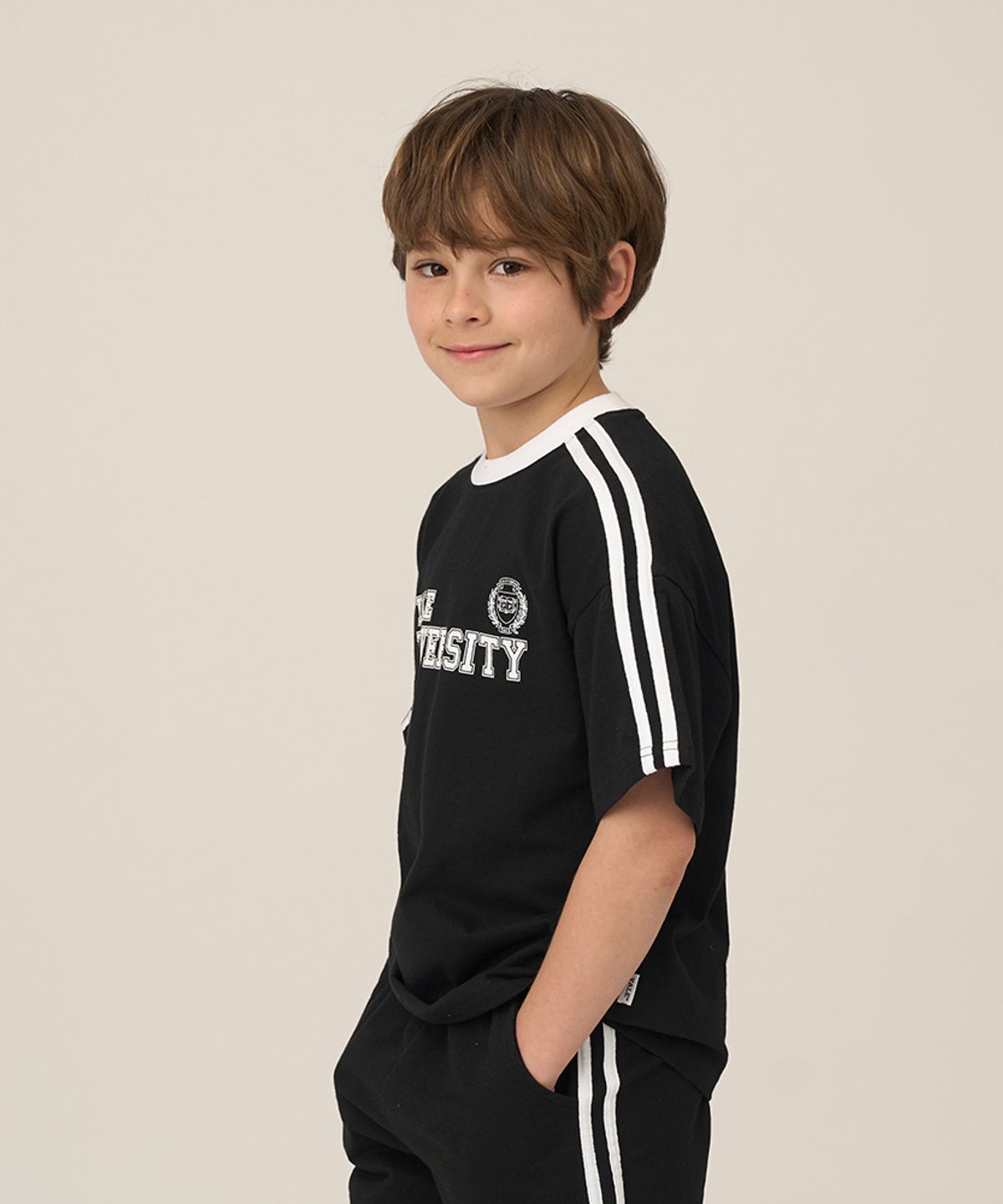 예일키즈(YALE KIDS) 예일 라인 포인트 반팔 티셔츠 A5M018