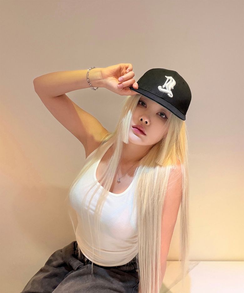 에센셀 홀터탑 아이보리