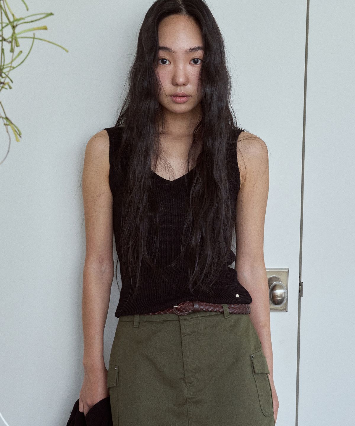 호와스(HOWUS) SLIM LINEN TOP (BLACK)