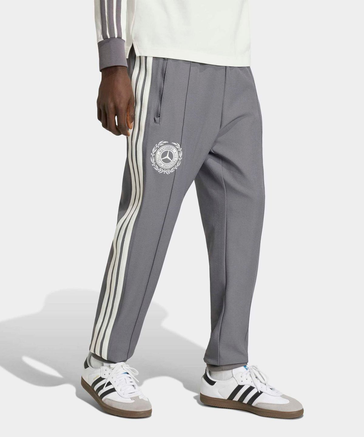 아디다스(ADIDAS) 메르세데스 - AMG F1 팀 실버 애로우 아이콘 남성 트랙 팬츠 - 그레이:화이트 / KR3571