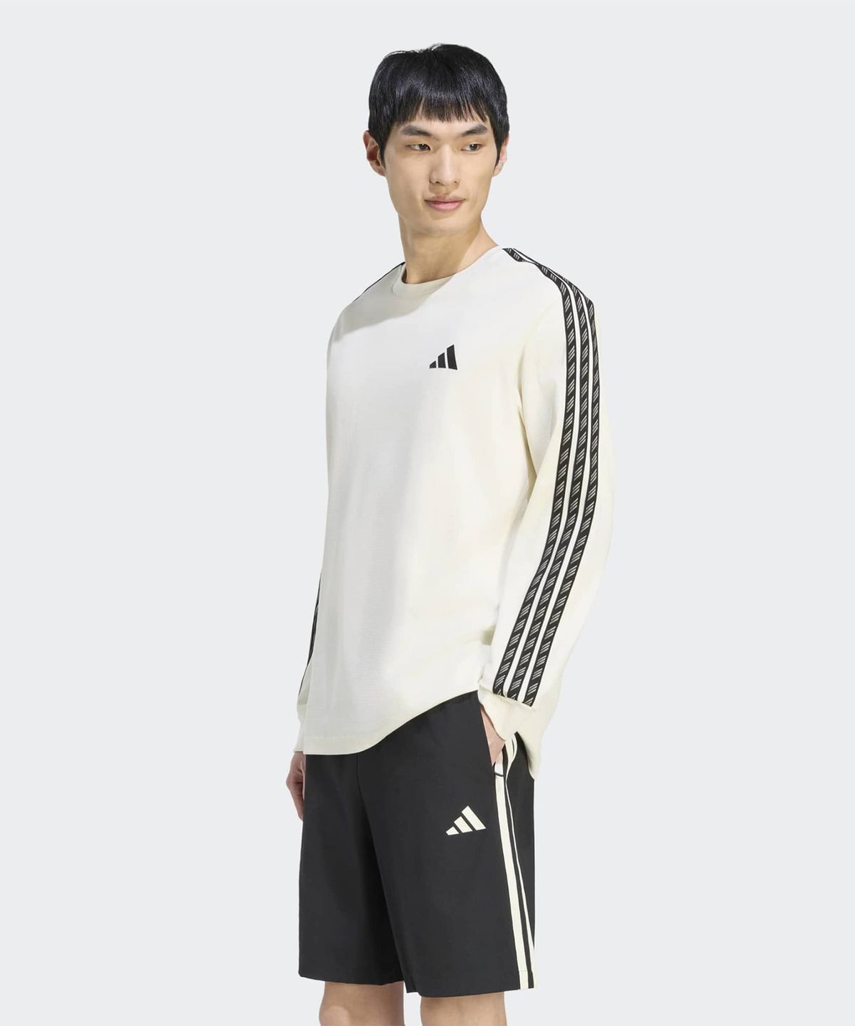 아디다스(ADIDAS) 3-스트라이프 클럽 롱 슬리브 티 - 화이트 / KX0485
