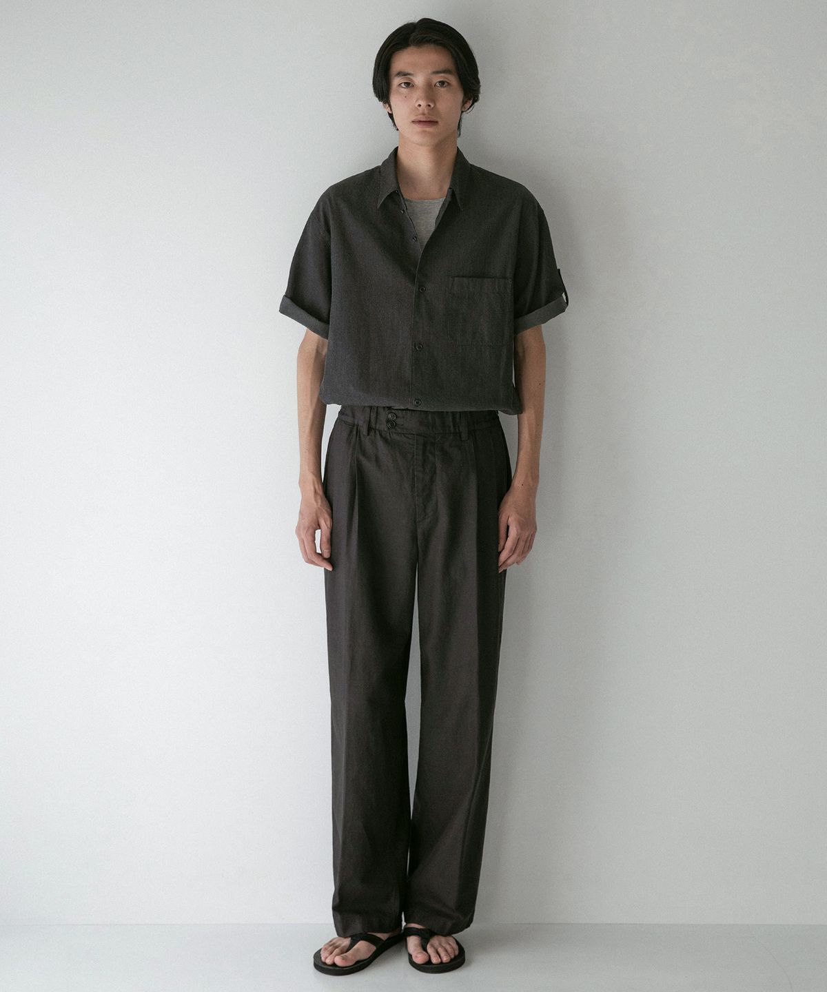 어나더 오피스(ANOTHER OFFICE) Santiago Linen Pants Flexible (Almost Black)