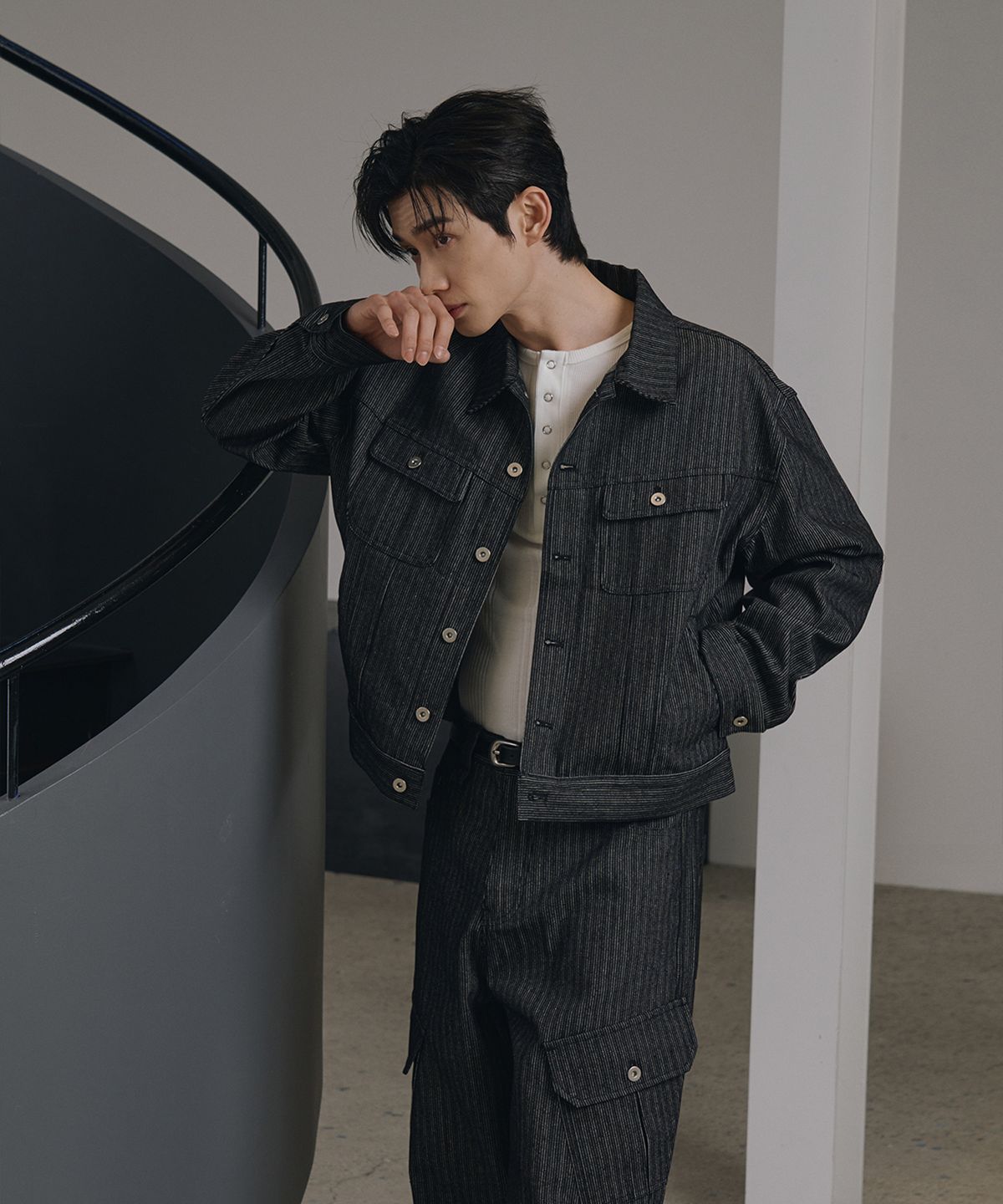 로랑서울(LAURANTSEOUL) Stripe corduroy trucker denim jacket(Black)