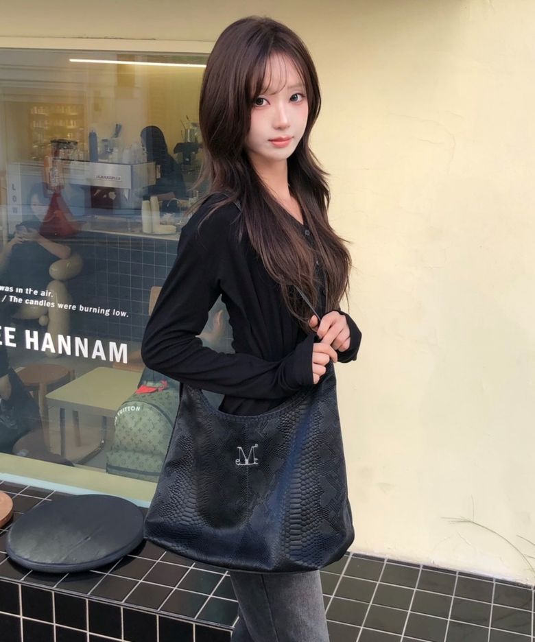 에르바 뱀피 패턴 숄더백 남녀공용