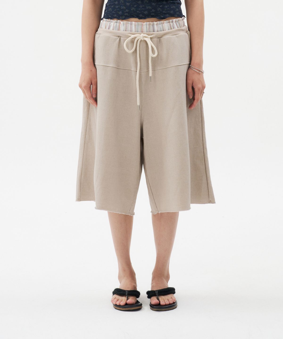 루펀(LOOFUN) Pigment Bermuda Pants / 피그먼트 버뮤다 팬츠 [Beige]