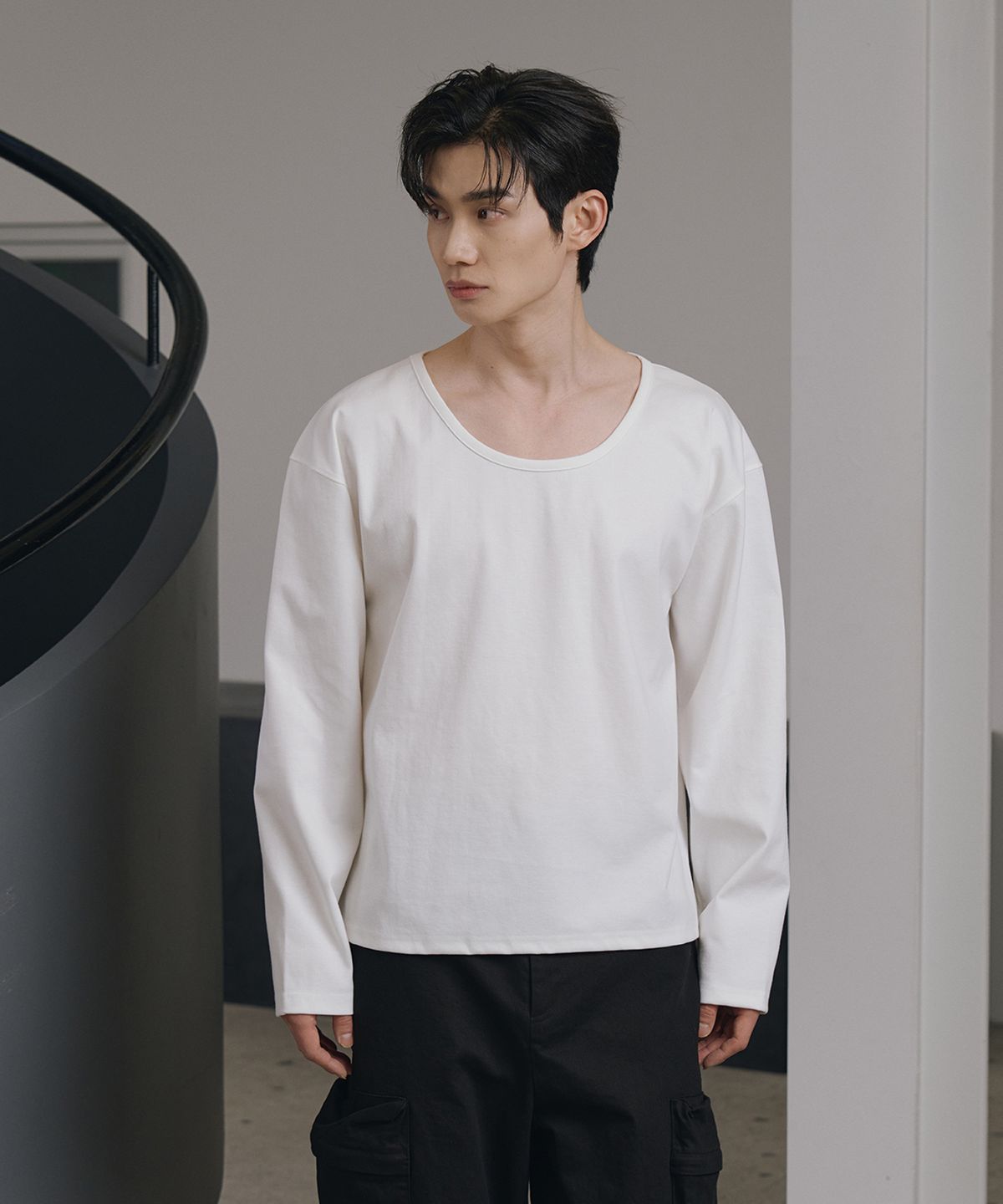 로랑서울(LAURANTSEOUL) Brushed crop u neck long sleeves(White)