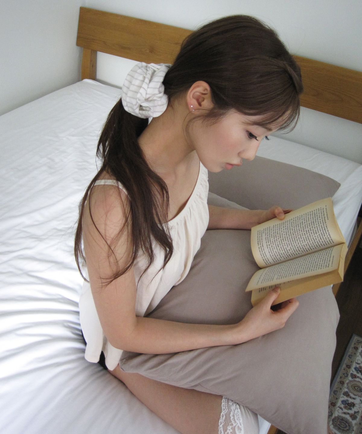 둥그런(DUNGEUREON) Pure Stripe Scrunchie (Brown)