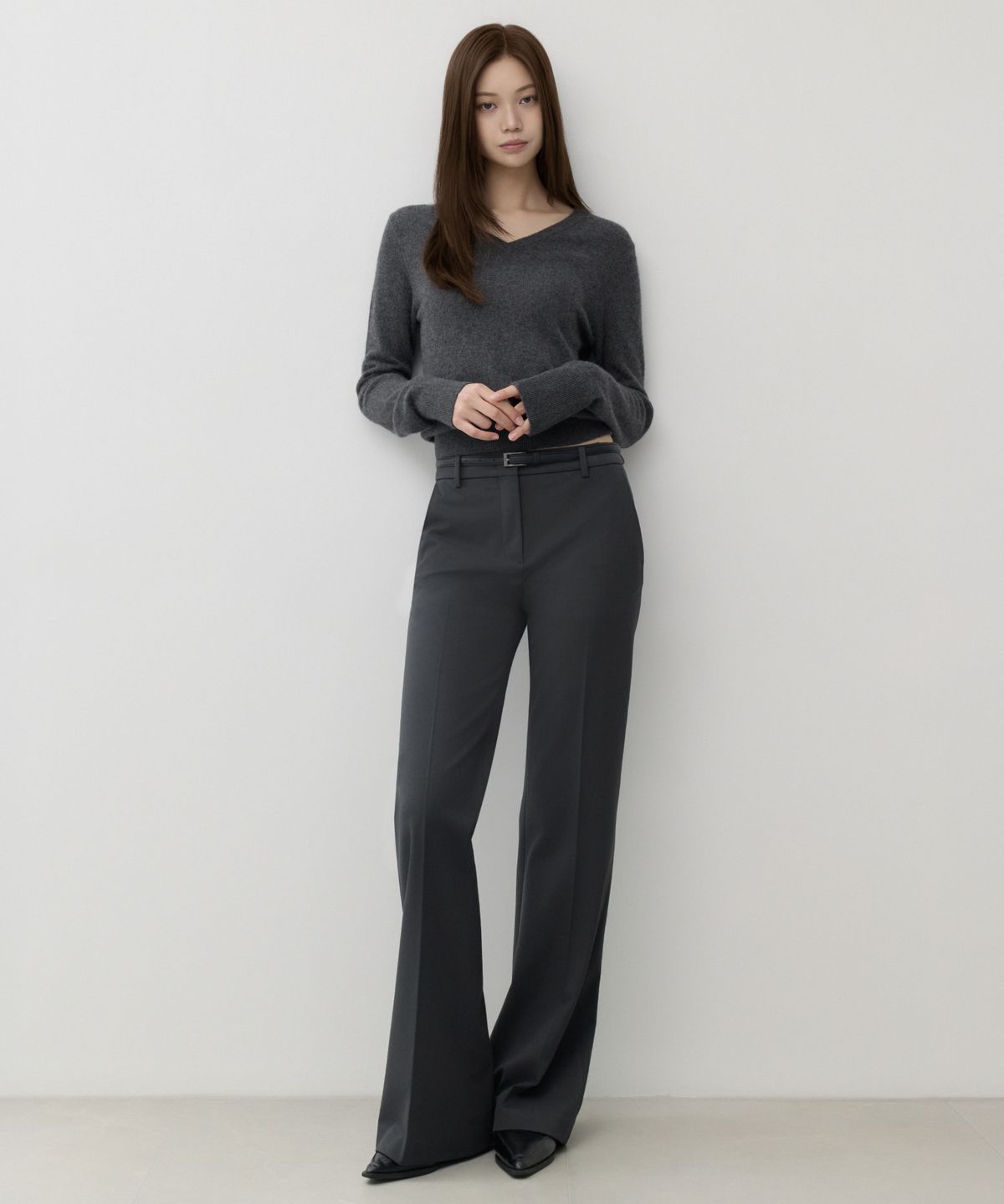 무신사 스탠다드 우먼(MUSINSA STANDARD WOMAN) 우먼즈 헤비웨이트 속기모 플레어 히든 밴딩 슬랙스 [그레이]