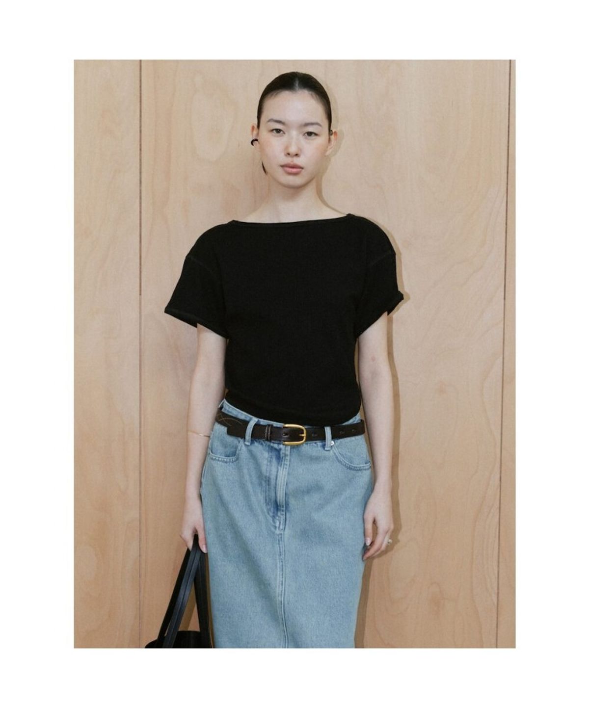 디애퍼처(THE APERTURE) 90s Waffle Half Sleeve Top  Black (TA6742A075)