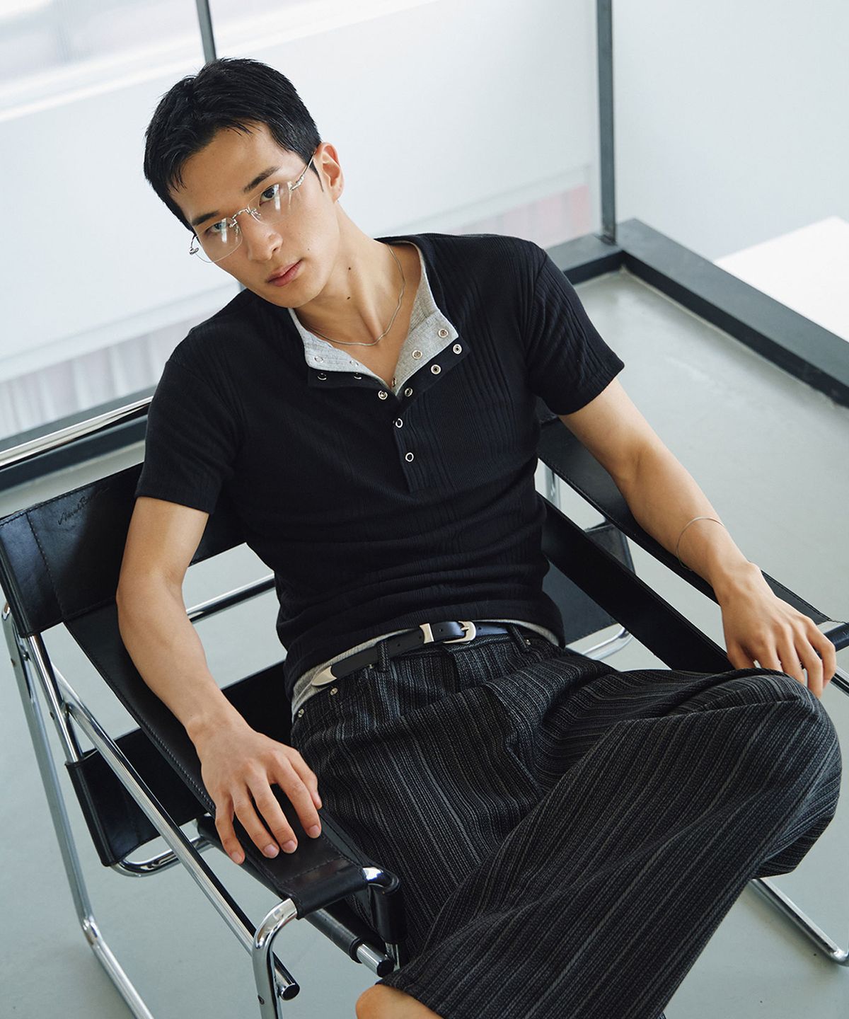 로랑서울(LAURANTSEOUL) High ribbed henley neck half sleeves(Black)