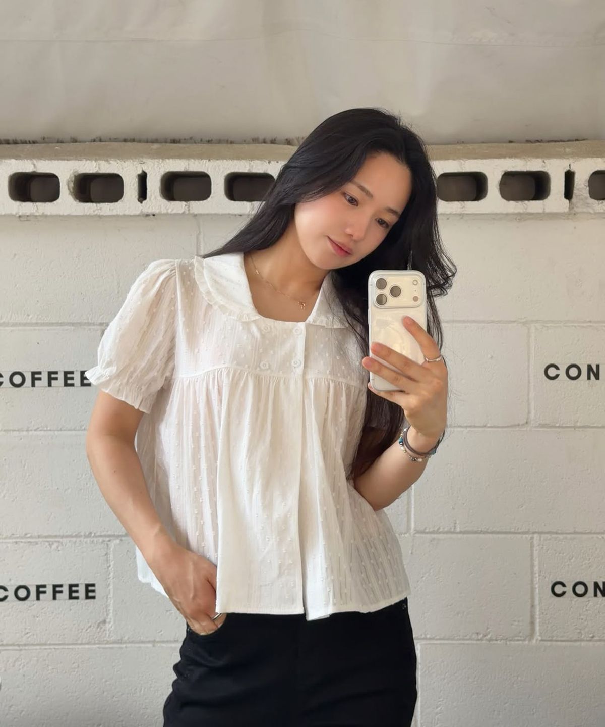 쥬시쥬디(JUCYJUDY) 더블버튼프릴카라블라우스 J1BL329K