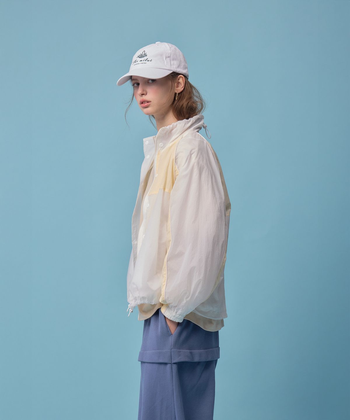 더밀루이(THEMILUI) Plain windbreaker (Ivory)