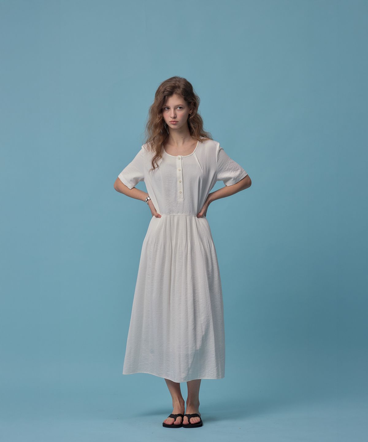 더밀루이(THEMILUI) Pleated Dress (Ivory)