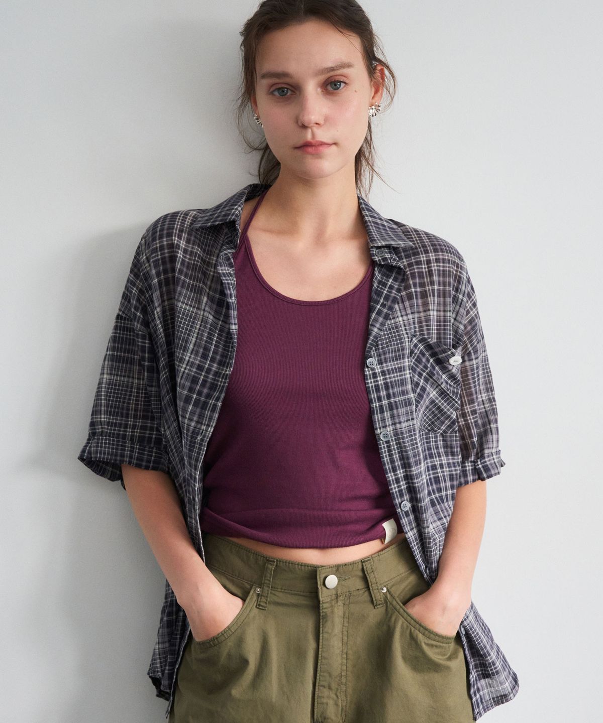 헤인트(HAINT) ADELLE CHECK ROLL-UP HALF SHIRT 2COL_NAVY