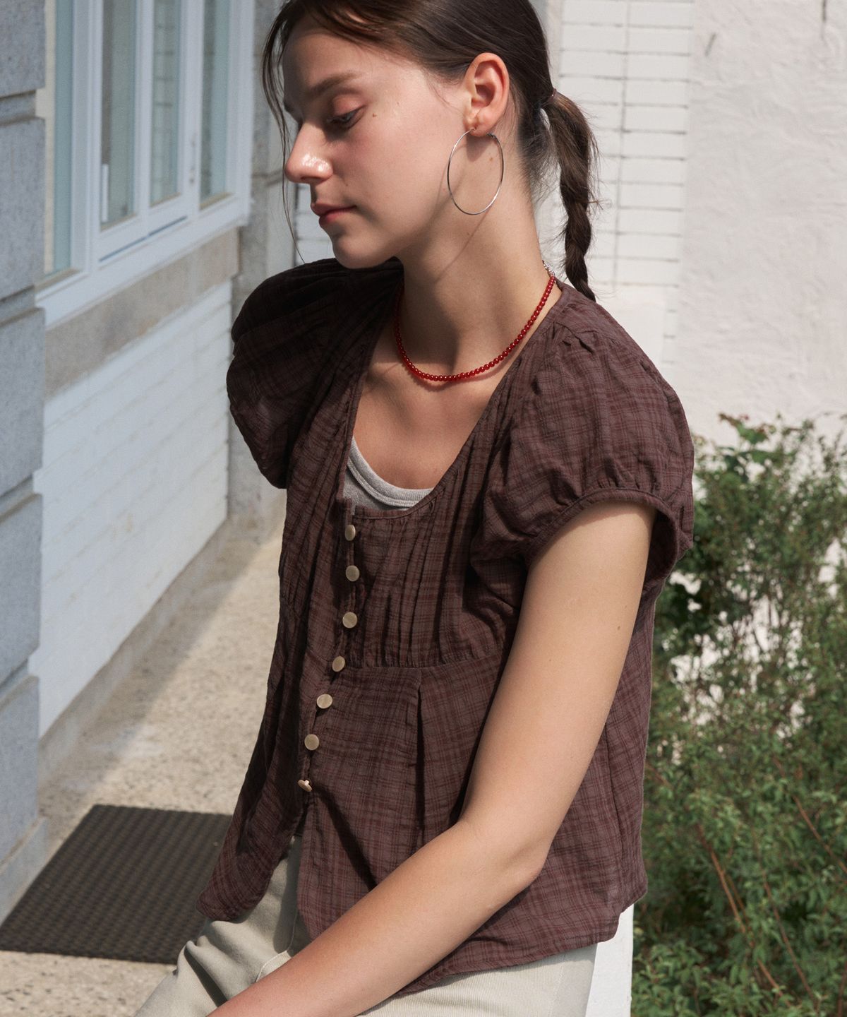 헤인트(HAINT) MAYEL CHECK PUFF EMBROIDERY BLOUSE _BROWN
