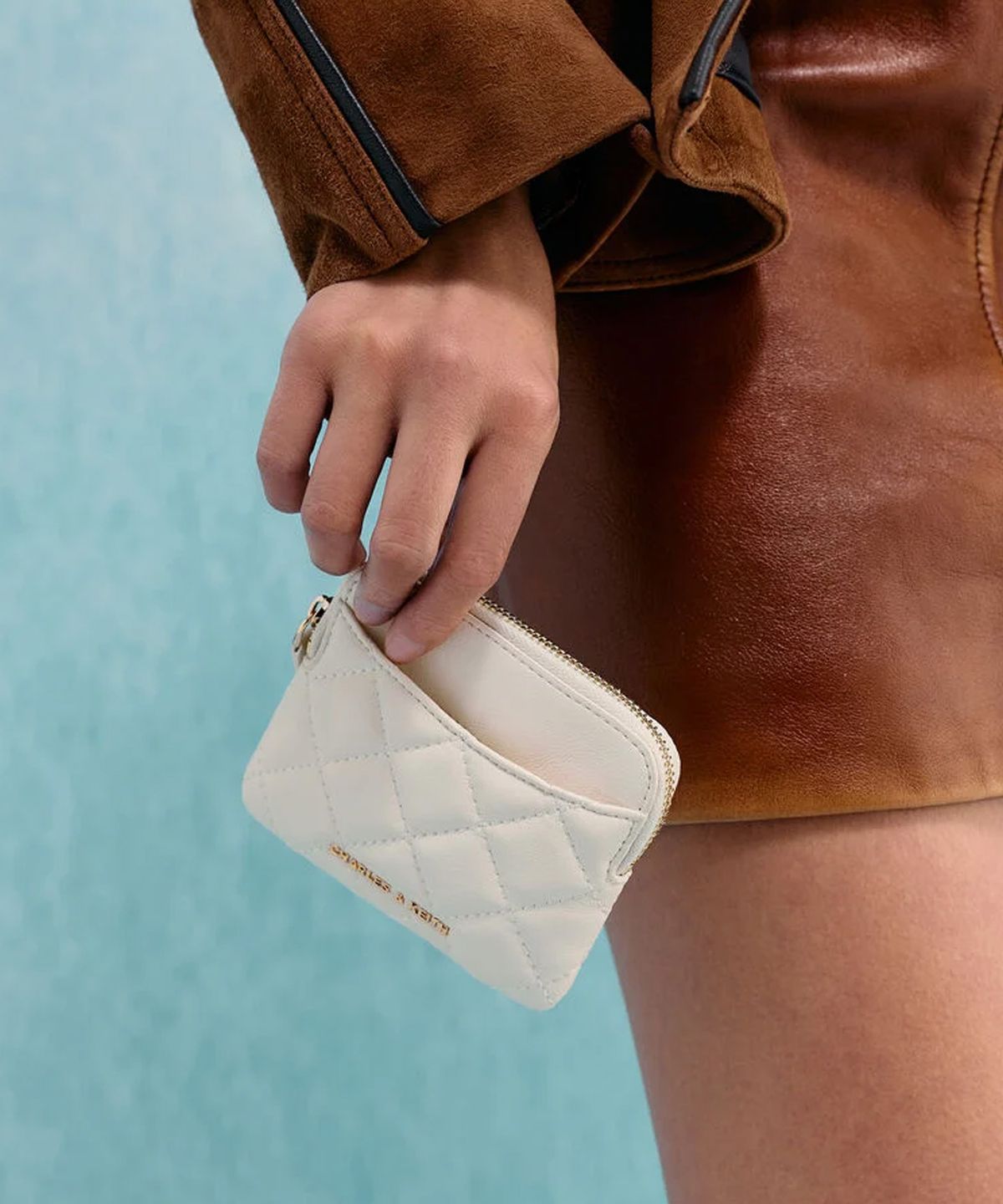 찰스앤키스(CHARLES & KEITH) 알바 메탈릭 퀼티드 탑-지퍼 카드 홀더 2colors CK6-50681238