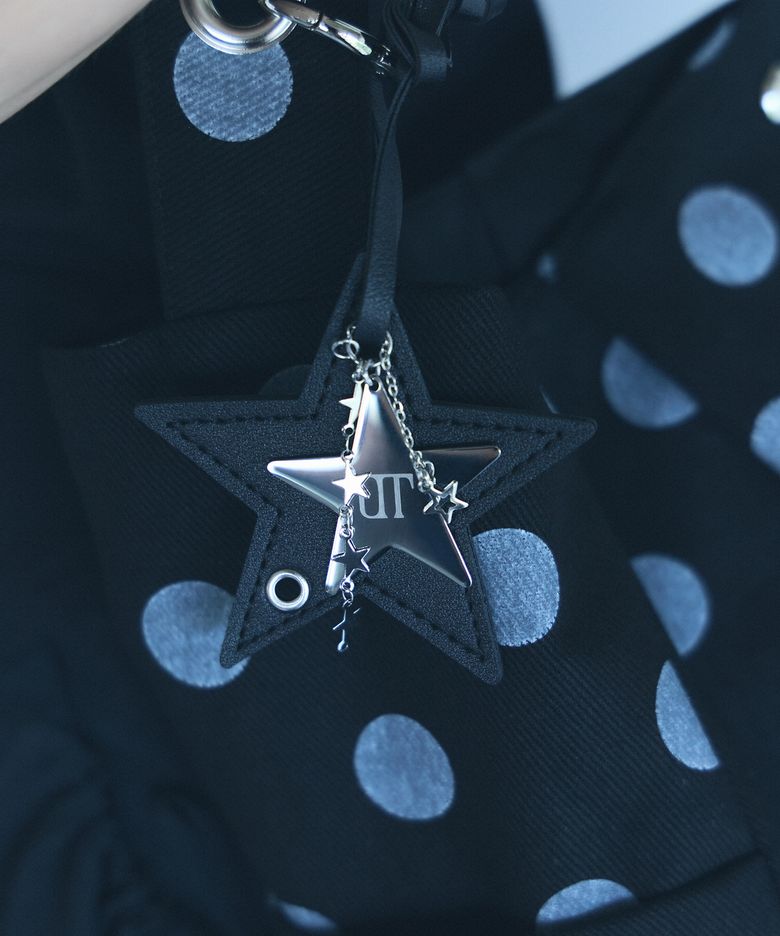 Layered Metal Leather Star Keyring