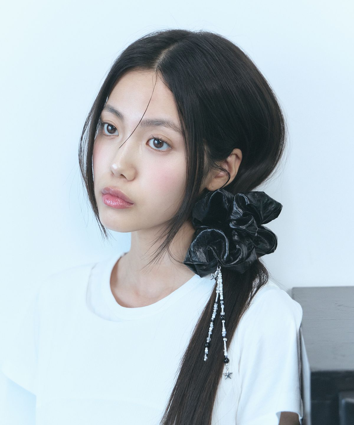 오아트(OART) Beads Scrunchie [METALIC BLACK]
