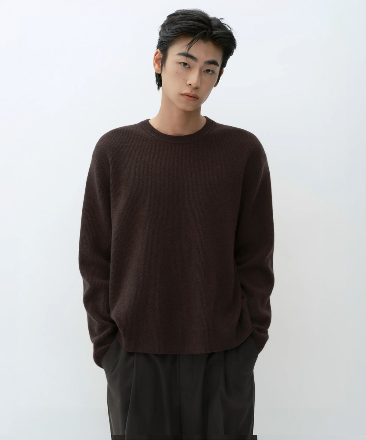 무신사 스탠다드(MUSINSA STANDARD) [빅토리아 울] 미니멀 리브드 크롭 니트 [다크 브라운]