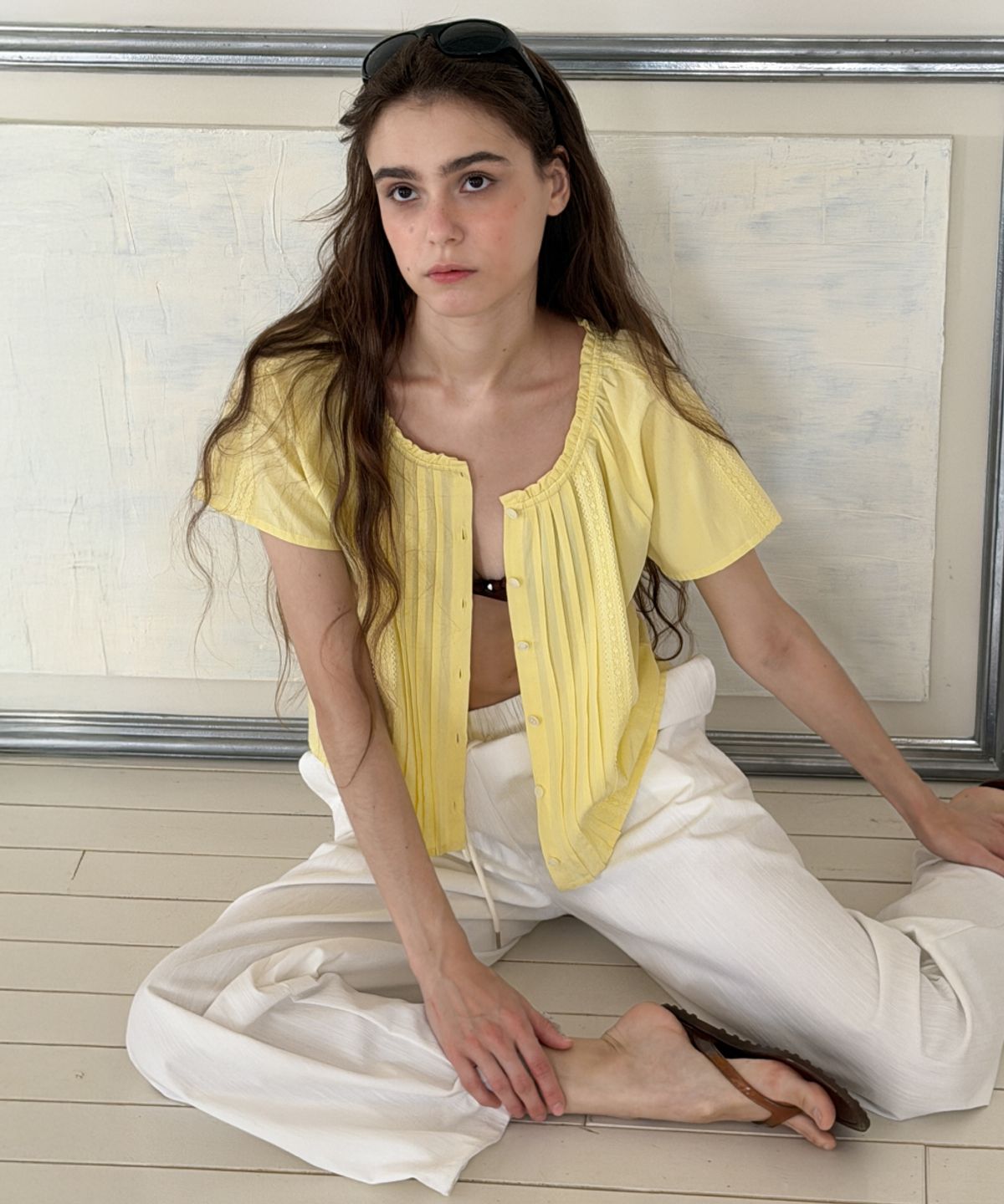 토아베(TOAVE) Sol Pintuck Lace Blouse (Lemon yellow)