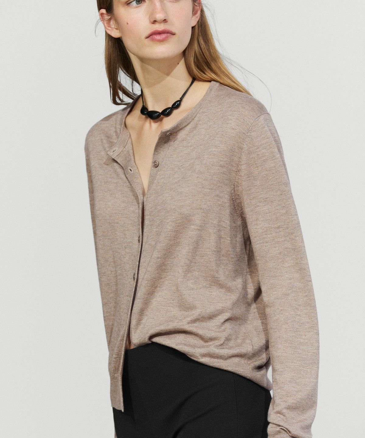 마시모두띠(MASSIMO DUTTI) 라운드넥 파인 니트 가디건
