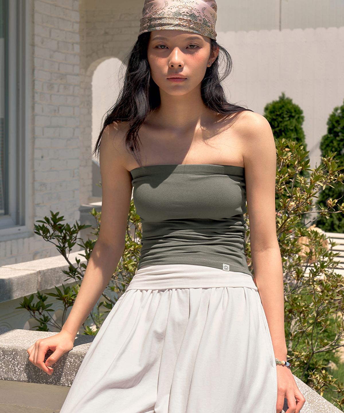 디야니(DHYANI) Luna Tube Top (Sage Khaki)