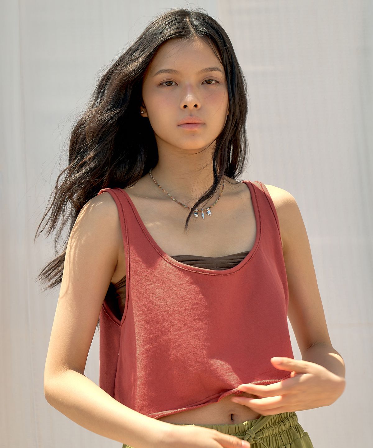 디야니(DHYANI) Chill Crop Tank (Terracotta Red)
