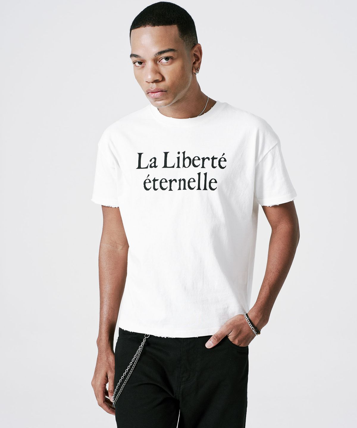 머레스(MURLESS) LA LIBERTE DISTRESSED CROP T-SHIRT_OFF WHITE