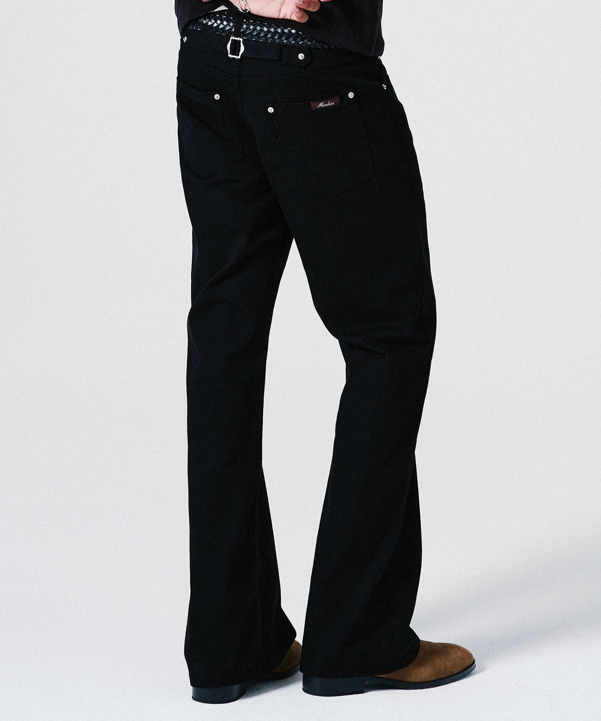 머레스(MURLESS) CINCH BACK FLARE PANTS_BLACK