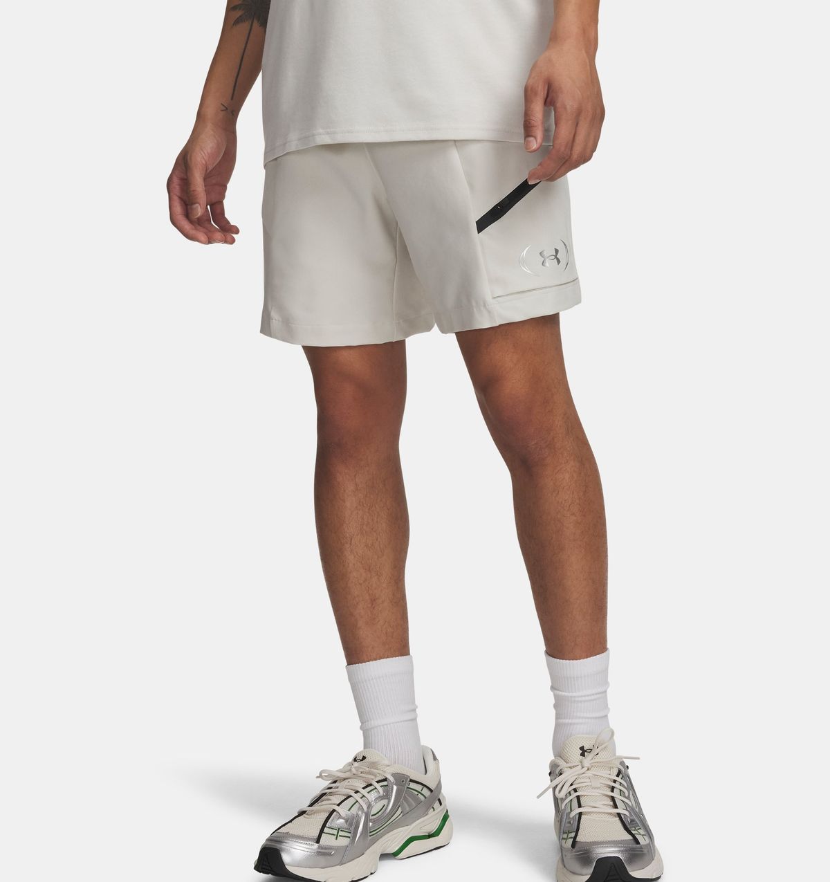 언더아머(UNDERARMOUR) UA 언스타퍼블+ 우븐6014719-110