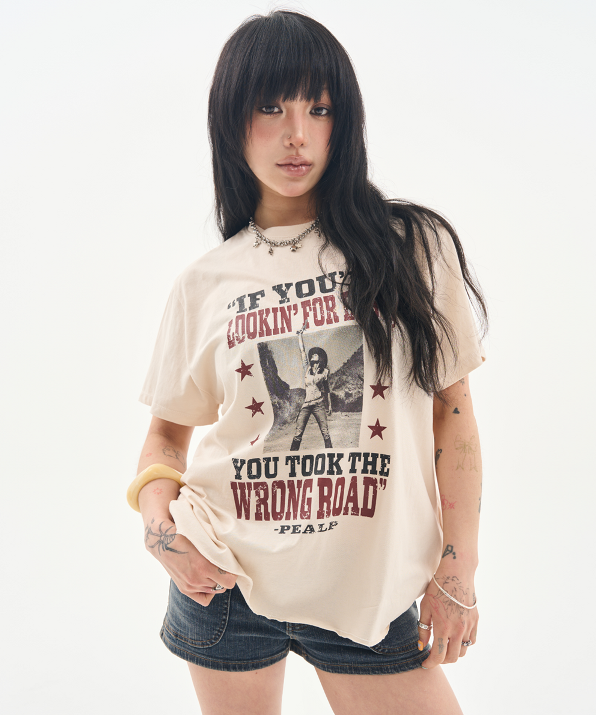 필프(PEALP) [PEALP X YEEUL] COW GIRL GRAPHICS OVERSIZED T-SHIRT(BEIGE)