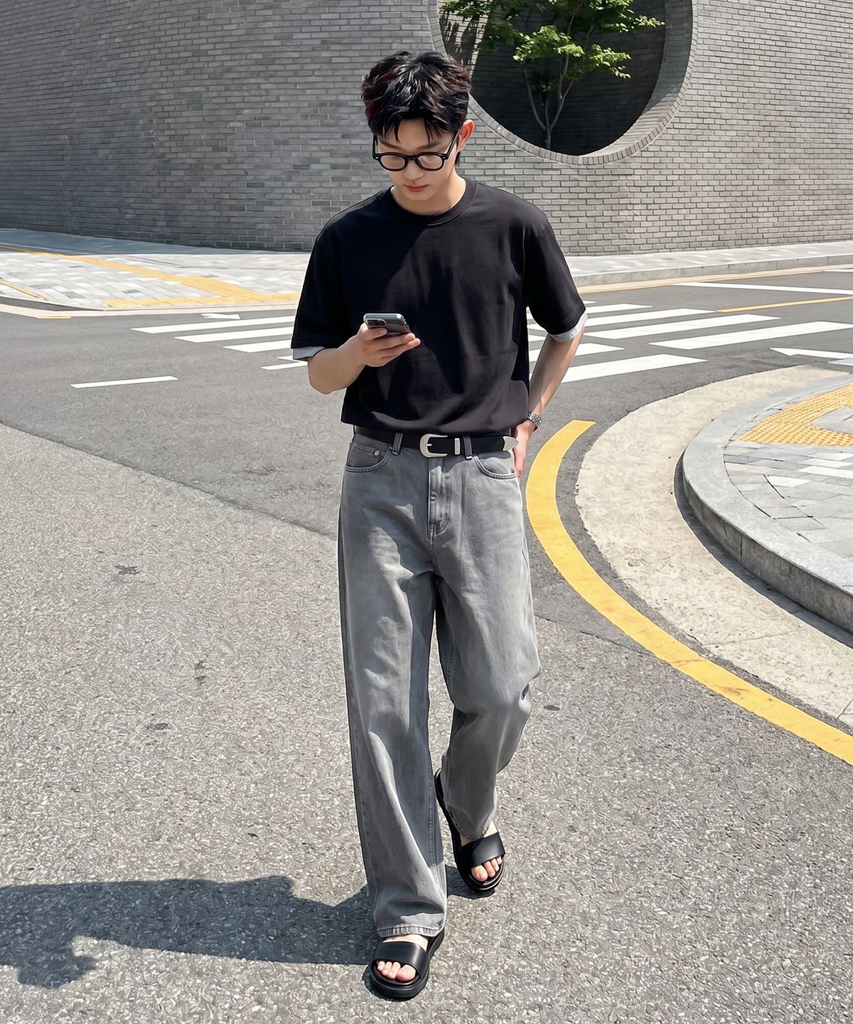 유씨엘에이(UCLA) 남녀공용 라운드넥 레이어드 티셔츠[BLACK](UCRSTA2)