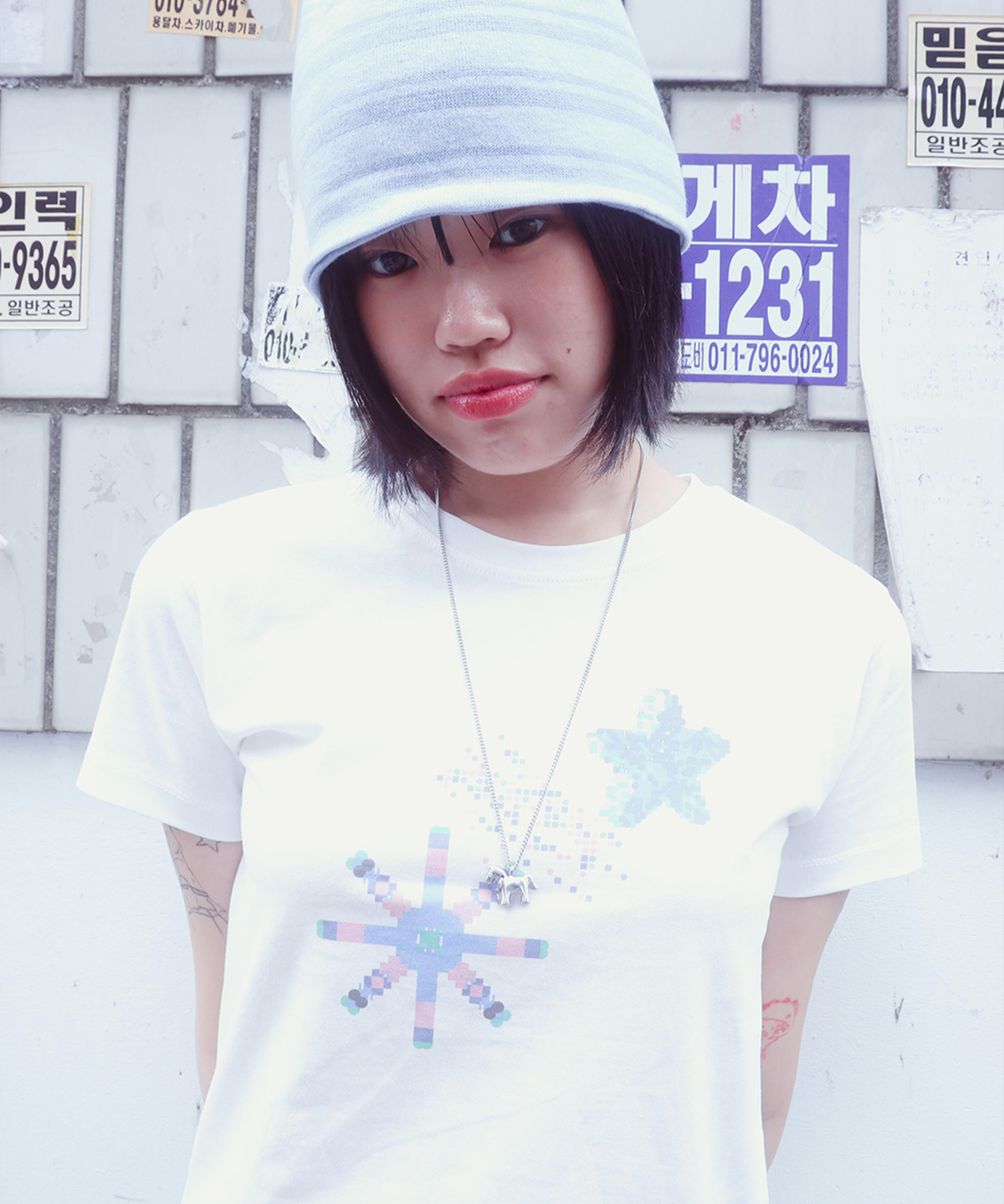 토우토우 아카이브(TOWTOW ARCHIVE) 닷 투 스타 크롭티 화이트