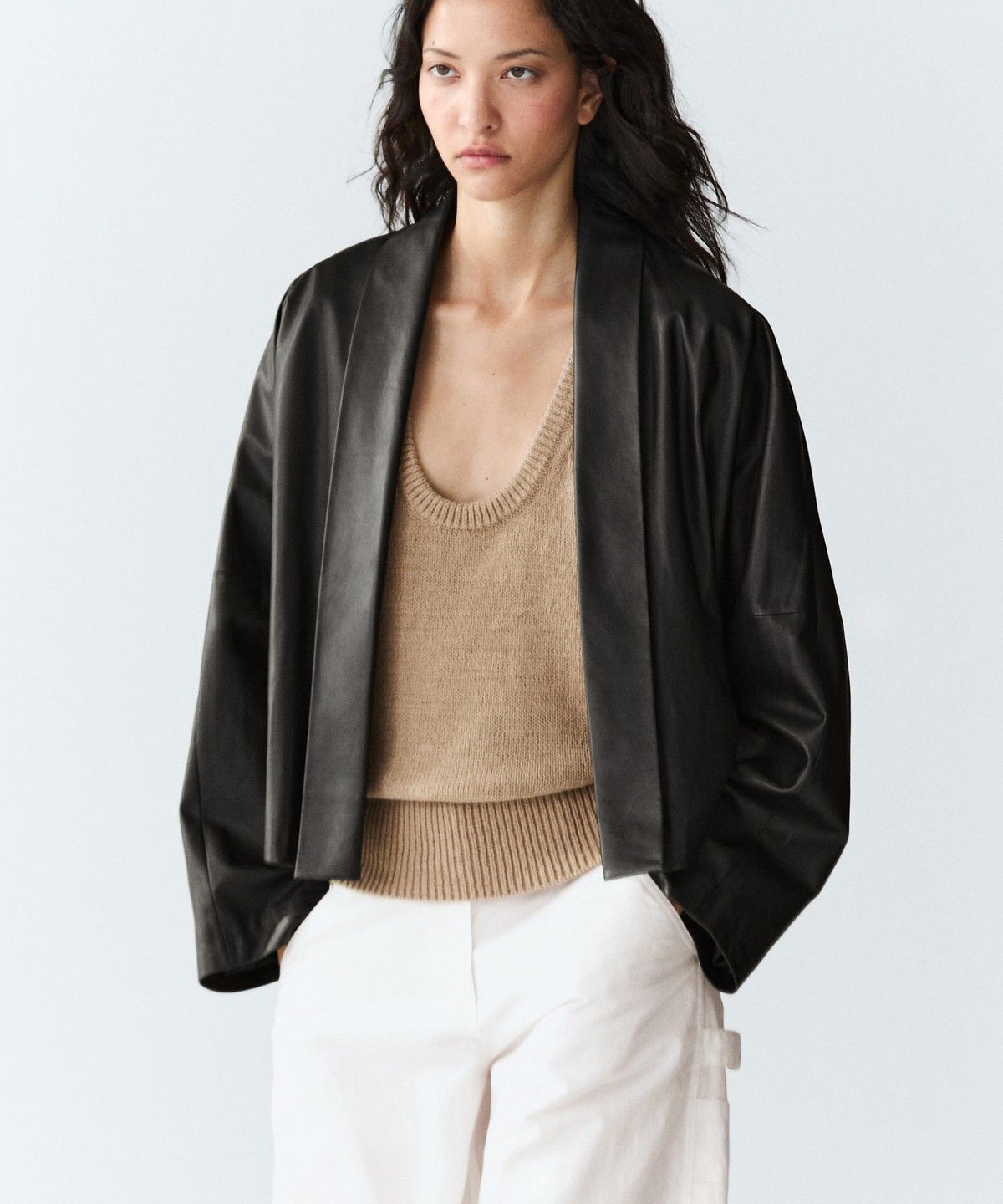 마시모두띠(MASSIMO DUTTI) 나파 가죽 라펠 로브