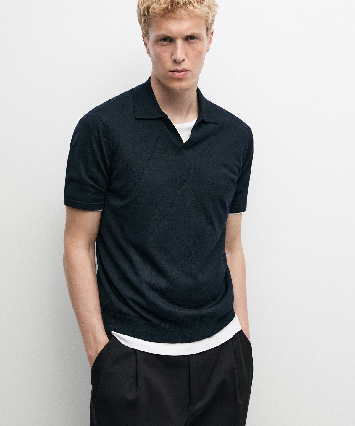 마시모두띠(MASSIMO DUTTI) 다이아몬드 패턴 저지 폴로