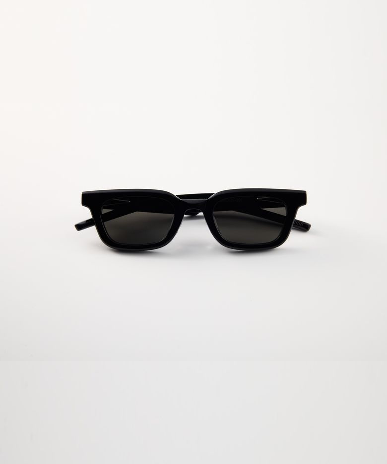 UNCON NO.001 - BLACK(GRAY LENS)