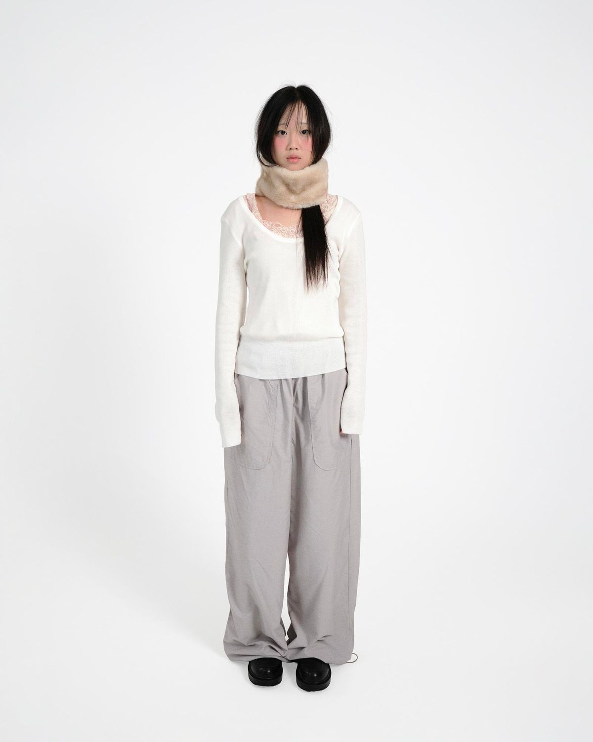애프터썸머(AFTERSUMMER) Back Stripe Pocket Pants (grey)