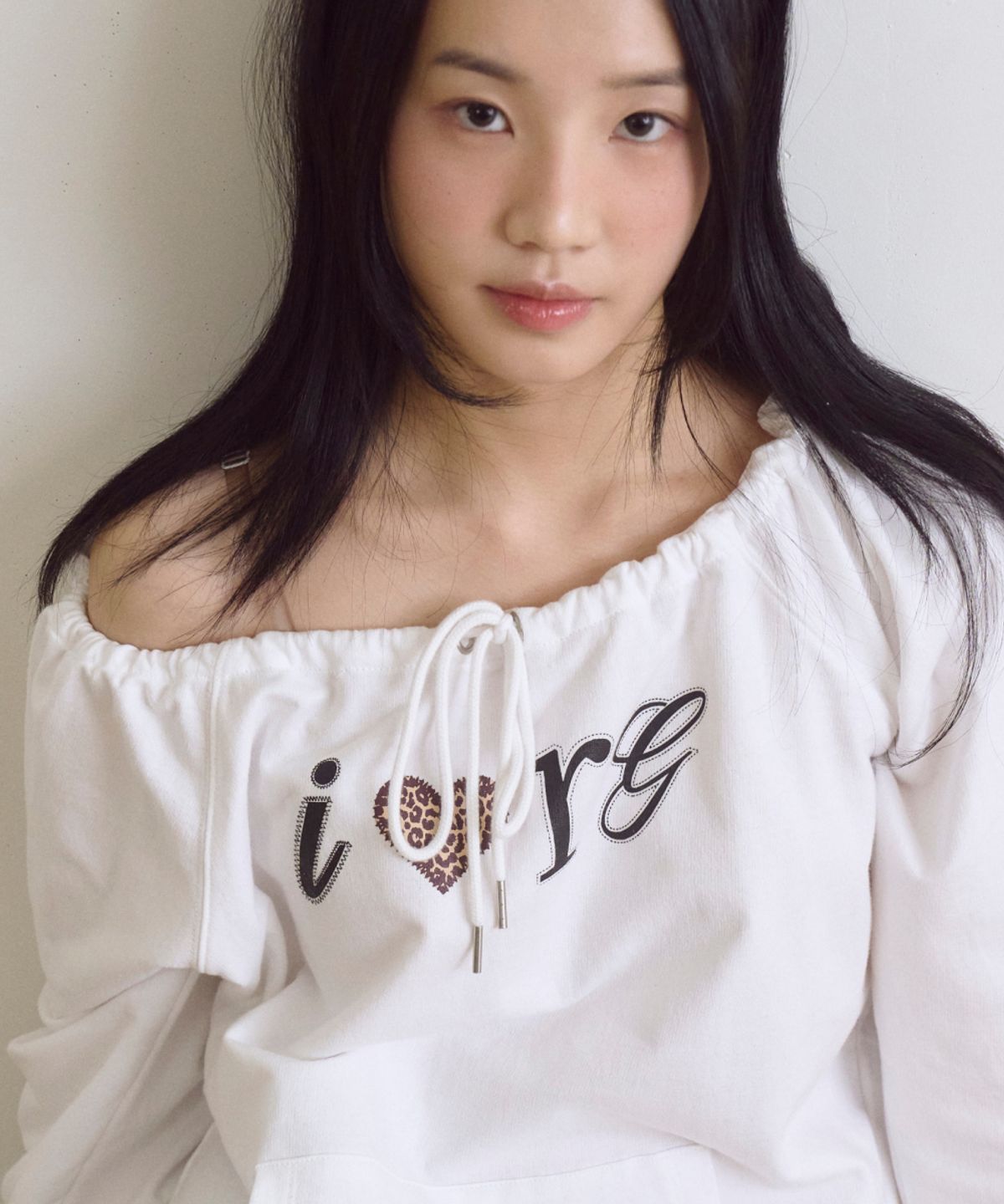 로긴 앤 로지(ROGIN N ROSIE) I Luv RnR Leopard String Point Long Sleeve White