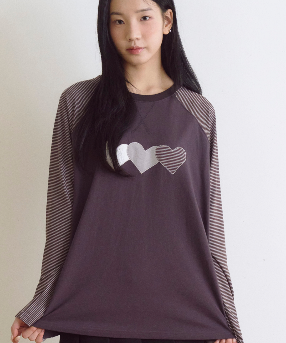 로긴 앤 로지(ROGIN N ROSIE) Heart Pointed Stripe Long Sleeve Charcoal
