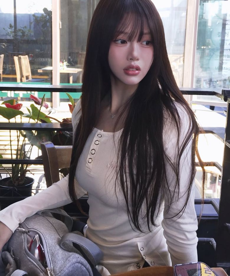 Side Button Detailed Slim-Fit Long Sleeve Ivory