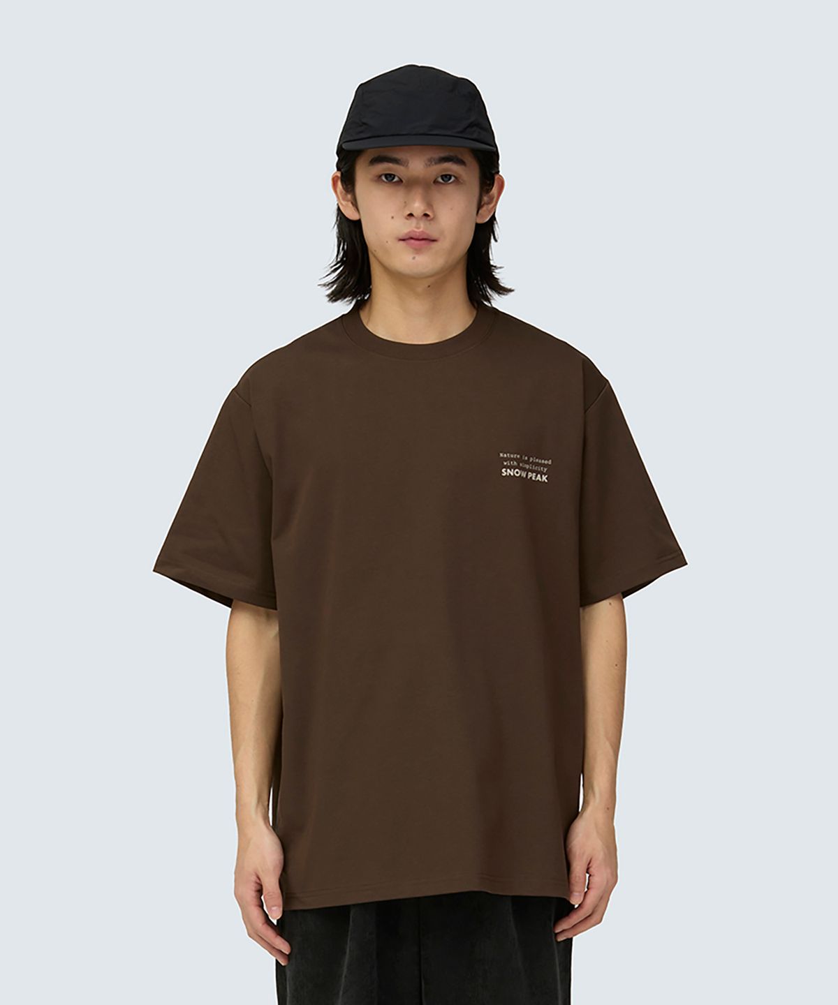 스노우피크 어패럴(SNOWPEAK APPAREL) Elemental Balance 그래픽 반팔 티셔츠 (S26FUBTS40) Brown