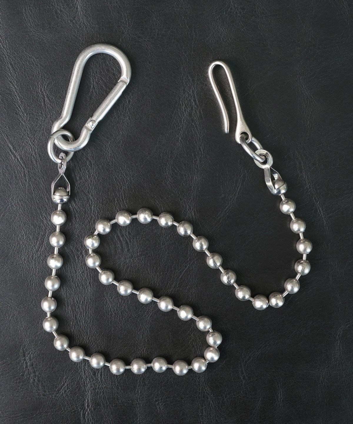 노말릭(NOMALIC) Carabiner Ball Chain - 8mm - Brass