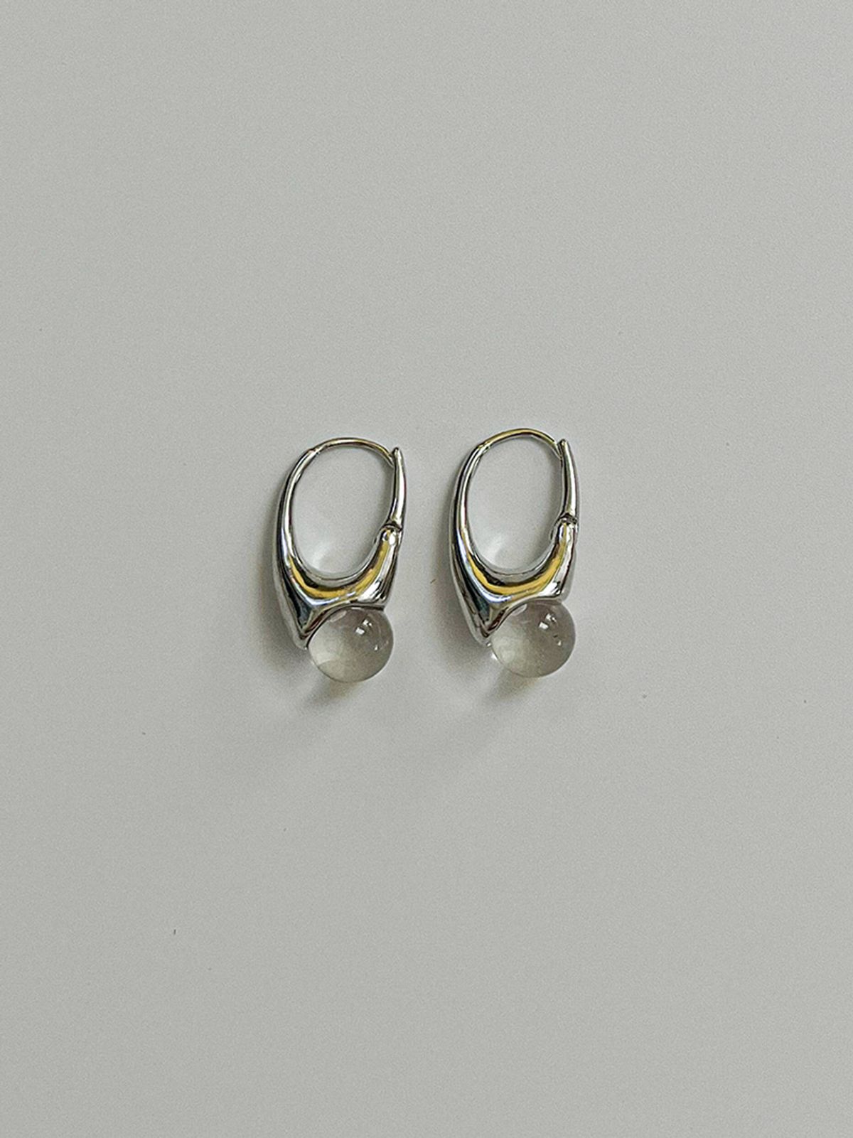 소수(SOSOO) Quartz One-Touch Earrings [Clear]