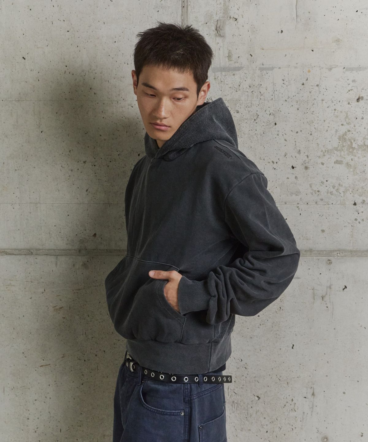 9999아카이브(9999ARCHIVE) Curved Line Hoodie
