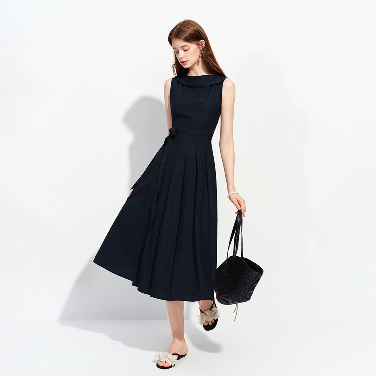 웬스데이딜라잇(WEDNESDAY DELIGHT) WD_Sleeveless fit pleated dress_NAVY